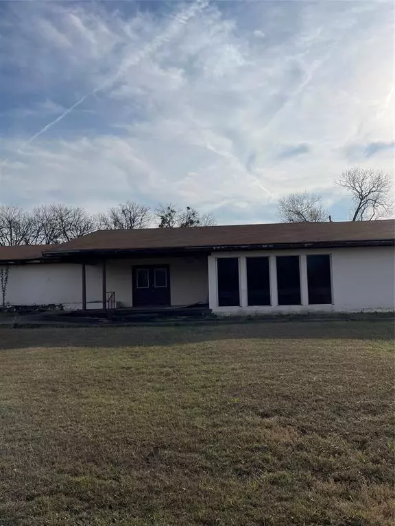 West, TX 76691,510 E Oak Street