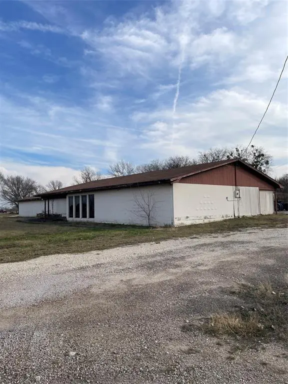 West, TX 76691,510 E Oak Street