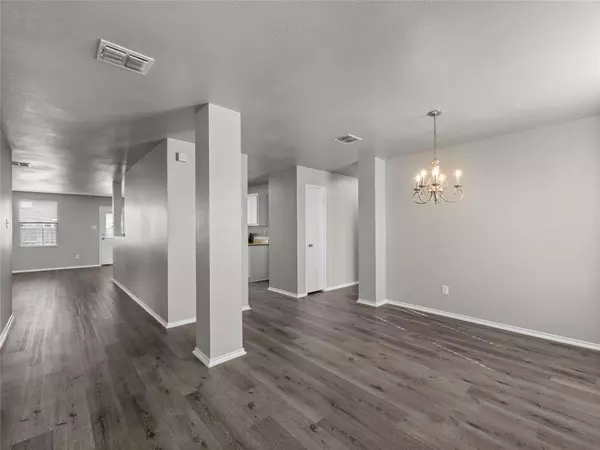 Lancaster, TX 75134,1021 Badger Run