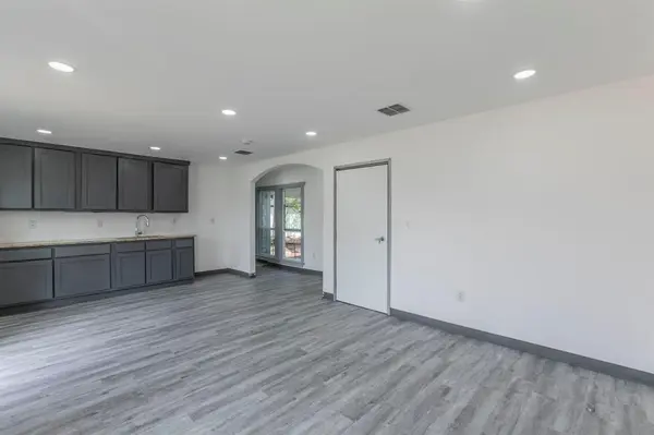 Bridgeport, TX 76426,904 13th Street #2