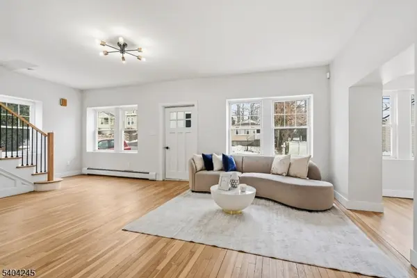 West Orange Twp., NJ 07052,33 Robertson Rd