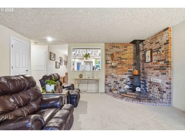 Camas, WA 98607,25511 NE 13TH ST