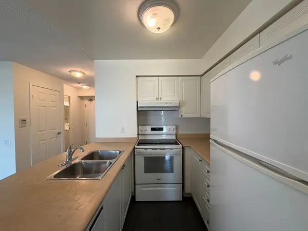 Toronto C14, ON M2N 6Y6,8 Hillcrest AVE #1701