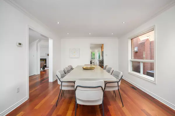 Toronto C06, ON M3H 6A2,10 Tillingham Keep N/A