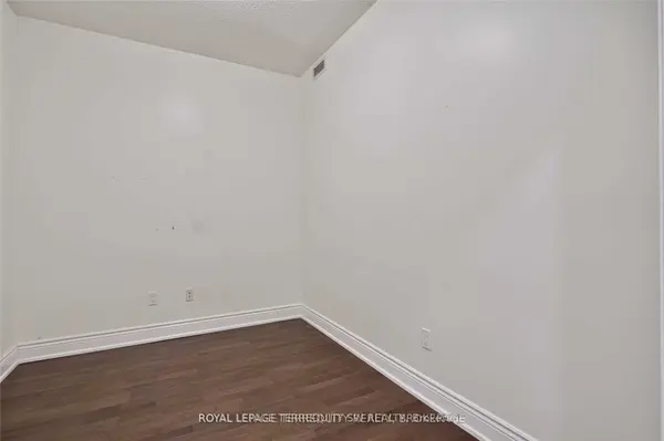 Toronto C01, ON M5V 1B5,21 Grand Magazine ST #416