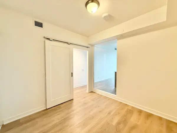 Toronto E06, ON M1N 0C7,2 Manderley DR #522