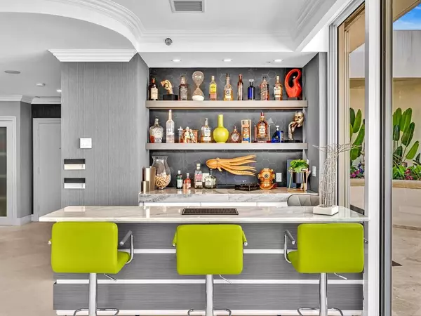 Aventura, FL 33160,7000 Island Blvd #PH-06