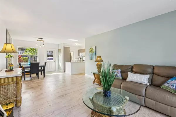 Lighthouse Point, FL 33064,2131 NE 42nd Ct #106E