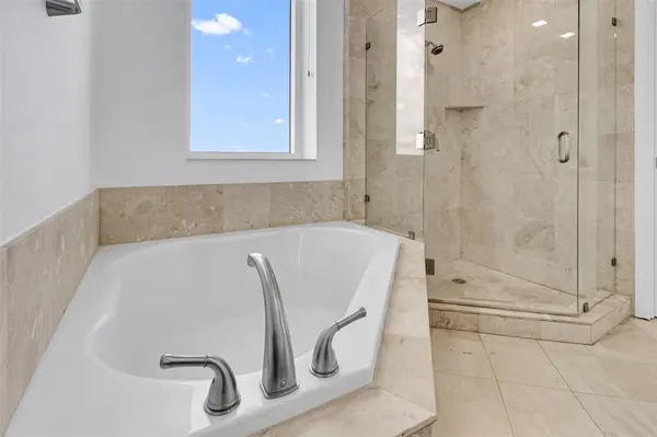 Hallandale Beach, FL 33009,1755 E Hallandale Beach Blvd #PH02