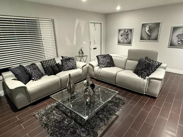 Tamarac, FL 33321,7610 NW 66th Ter