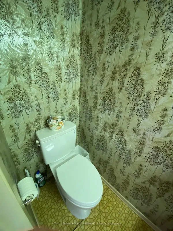 108 Orchard Heights BLVD, Aurora, ON L4G 2Z9