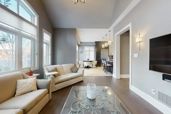 King, ON L7B 0M3,131 Robert Berry CRES