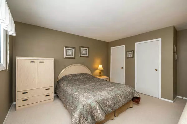 Oro-medonte, ON L0L 2L0,1572 4 Line N