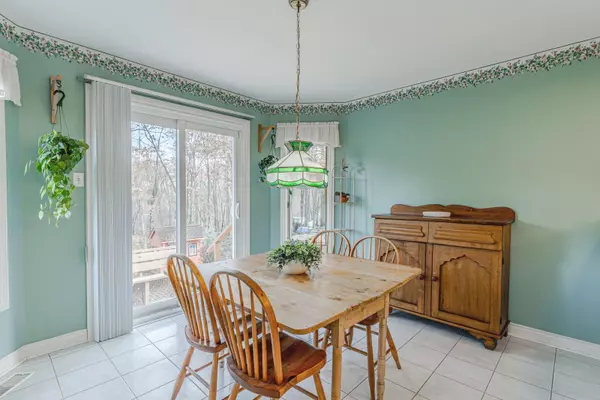 Barrie, ON L4N 7X7,465 Ferndale DR N