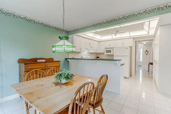 Barrie, ON L4N 7X7,465 Ferndale DR N