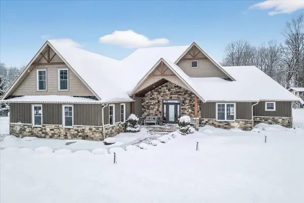 Clearview, ON L0M 1N0,2957 3/4 Sunnidale Side Road