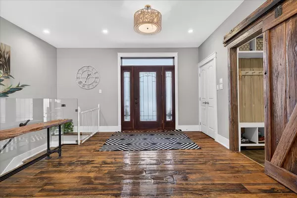 Clearview, ON L0M 1N0,2957 3/4 Sunnidale Side Road