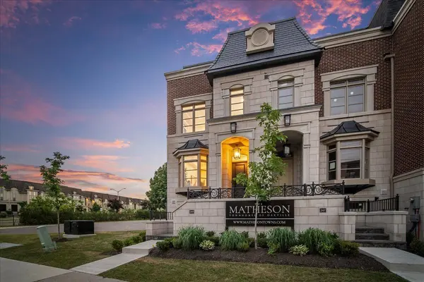 Oakville, ON L6K 2W4,249 Rebecca ST