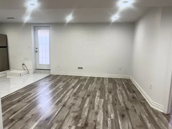 Milton, ON L9E 0B8,1368 Connaught TER #Bsmt