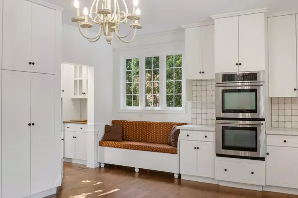 Guelph, ON N1E 2R6,168 Palmer ST