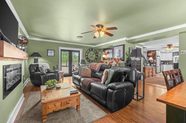 Tyendinaga, ON K0K 3A0,641 Enright RD