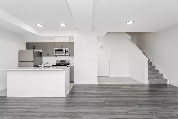 Blossom Park - Airport And Area, ON K0A 2P0,230 Pingwi PL #K