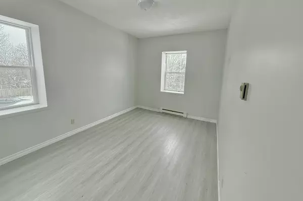 Bluewater, ON N0M 1N0,156 Main ST #11