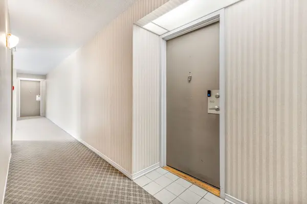 330 Centrum BLVD #510, Orleans - Cumberland And Area, ON K1E 3W2