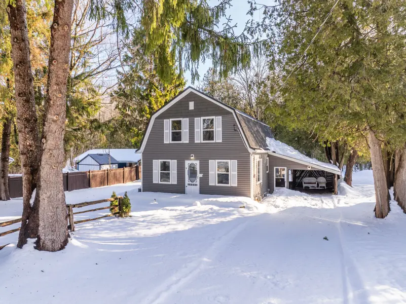 318777 Grey Road 1 RD, Georgian Bluffs, ON N4K 5N4