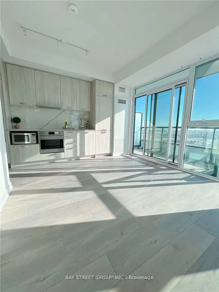 Vaughan, ON L4K 0M7,10 Honeycrisp CRES #1709