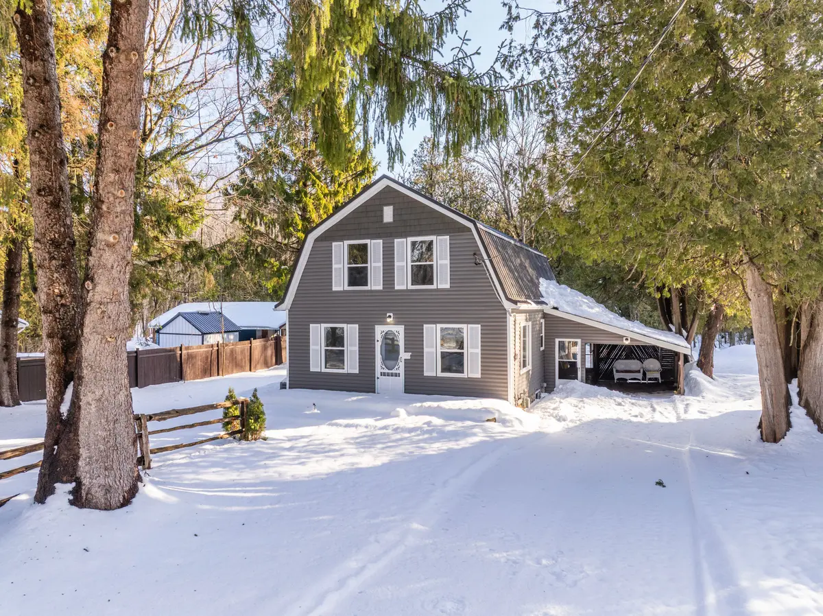 Georgian Bluffs, ON N4K 5N4,318777 Grey Road 1 RD