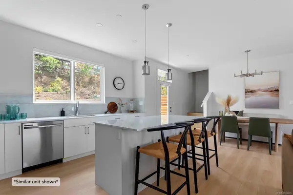 3257 Woodrush Dr #121, Duncan, BC V9L 0J9