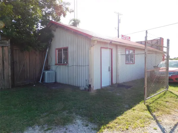 6202 Texoma Parkway, Sherman, TX 75090