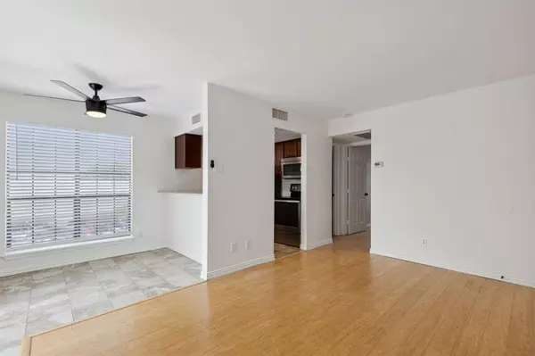 Dallas, TX 75252,7621 Mccallum Boulevard #215