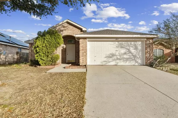 2013 Clear Creek Drive, Little Elm, TX 75068