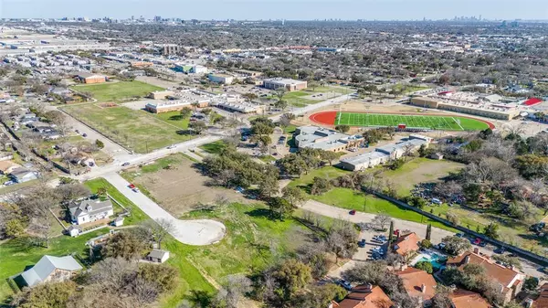 Carrollton, TX 75006,1604-1628 Rosetree Lane