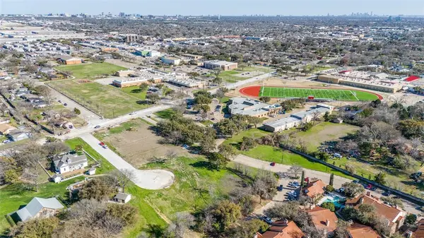 1616 Rosetree Lane, Carrollton, TX 75006