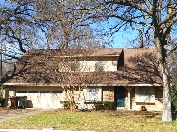 Plano, TX 75074,2123 Greenbriar Lane