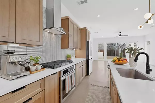 Dallas, TX 75223,5308 Terry Street