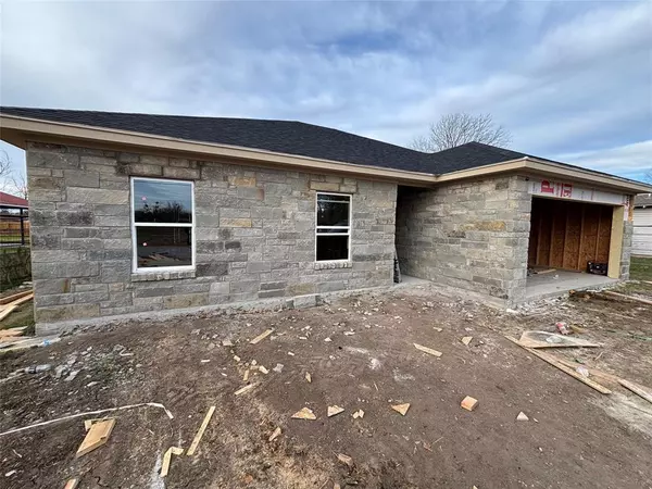 2905 Hemphill Street, Brownwood, TX 76801