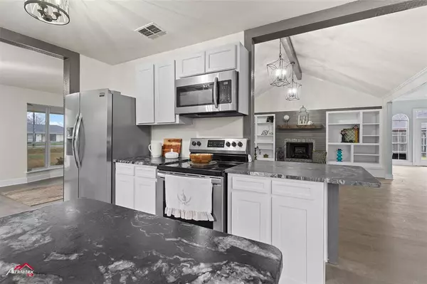 Bossier City, LA 71111,5524 Hickory Ridge