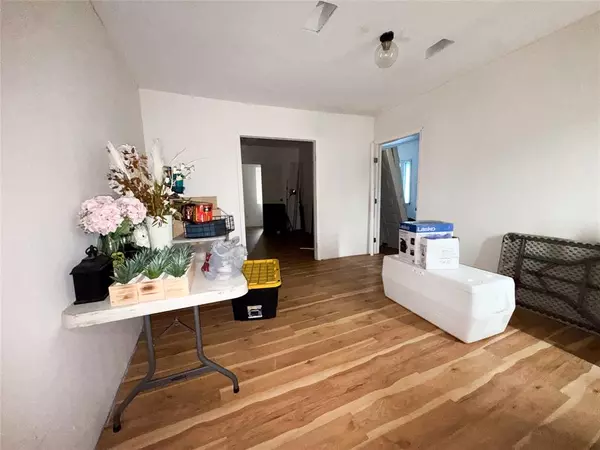 Dallas, TX 75216,1734 S Denley Drive