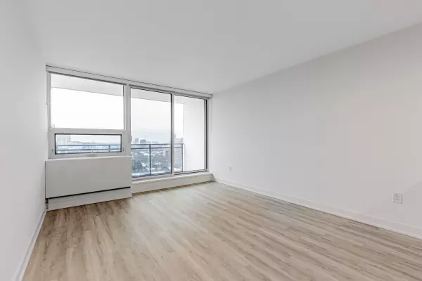 Toronto C08, ON M5A 3X1,191 Sherbourne ST #1608