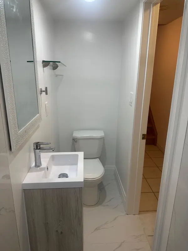 Toronto C07, ON M2M 4M3,31 Rodeo CT