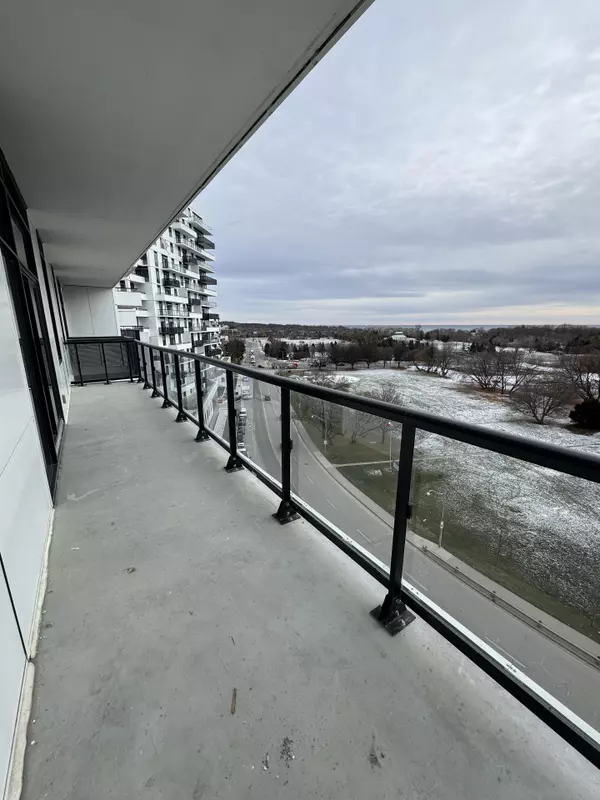 Toronto E01, ON M4L 0B7,1050 Eastern AVE #810