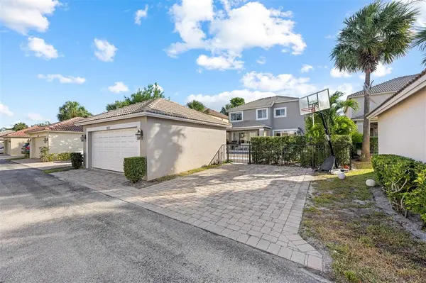 Palm Beach Gardens, FL 33418,8121 Bautista Way