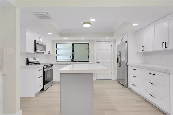 North Palm Beach, FL 33408,11457 Shady Oaks Ln #.