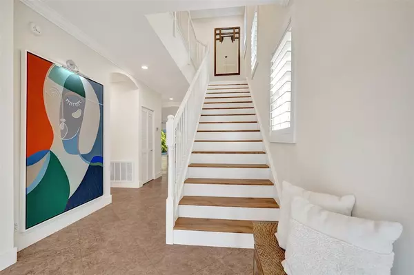 Oakland Park, FL 33334,1733 NE 38th St