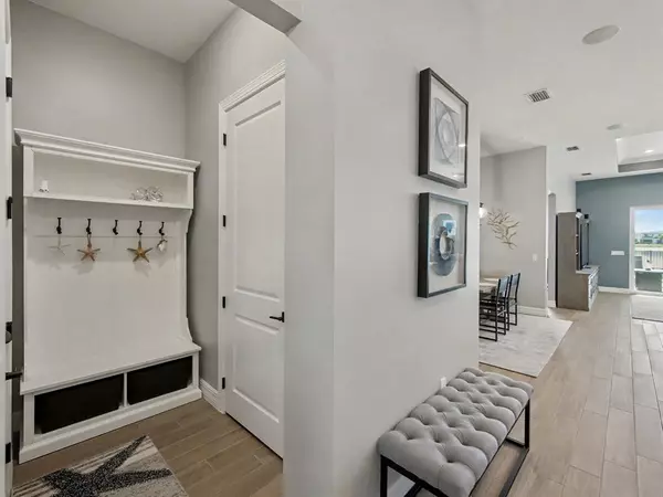 Palm Beach Gardens, FL 33412,10370 Northbrook Cir