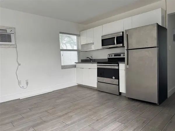 Miami Beach, FL 33141,7910 Abbott Ave #6